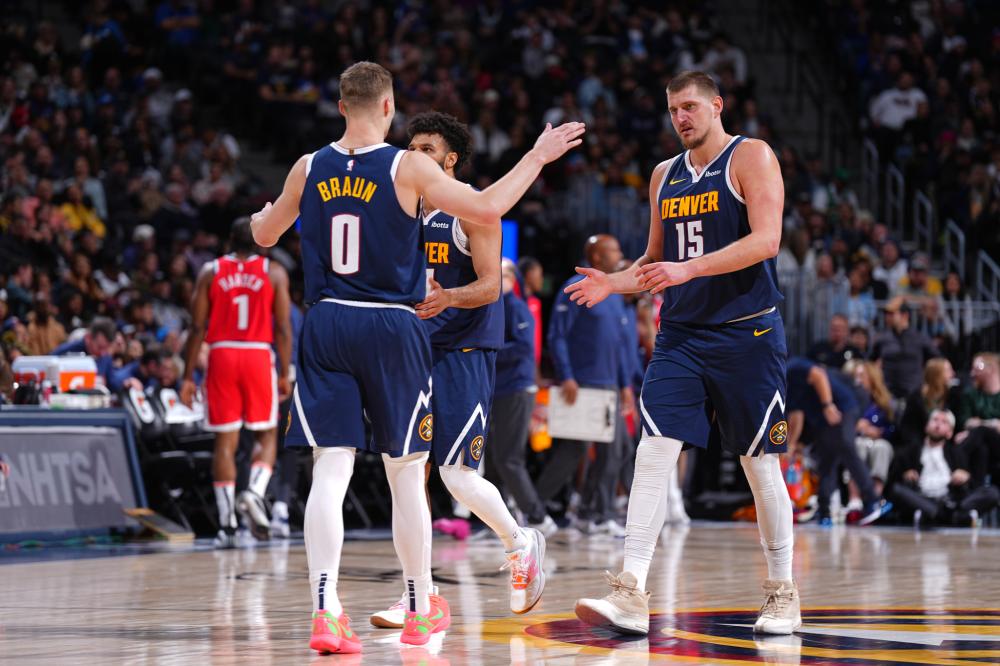 球迷仍会涌 球迷仍会涌