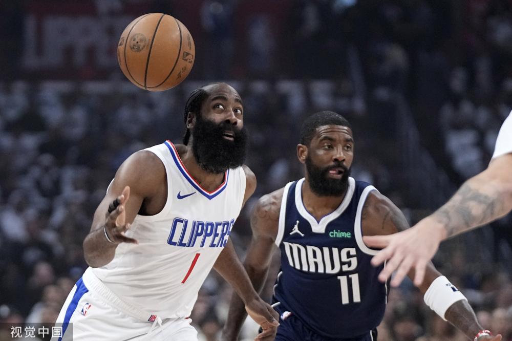 的交锋中具 的交锋中具